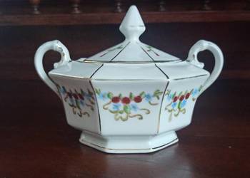 Cukiernica Tirschenreuth, Bavaria, biała porcelana ze złotem Cukiernica Tirschenreuth, Bavaria, biała porcelana ze złotem