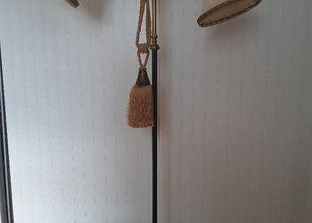 Elegancka lampa podłogowa Vintage