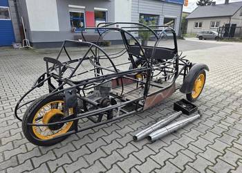 Velorex 350 po malowaniu piecowym w trakcie renowacii