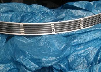 Mercedes w211 kratka wlot maski