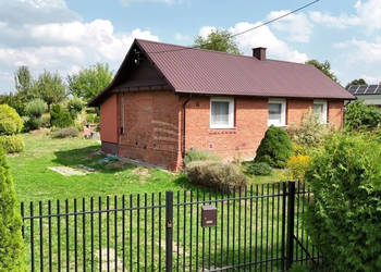 Przytulny dom wśród zieleni – Zwiartów