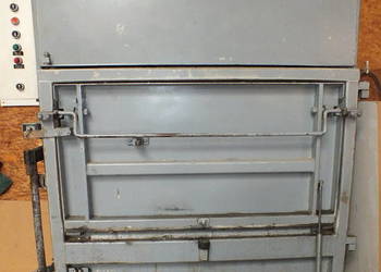 Belownica, prasa do odpadów firmy HSM, typ HSM 155 VL