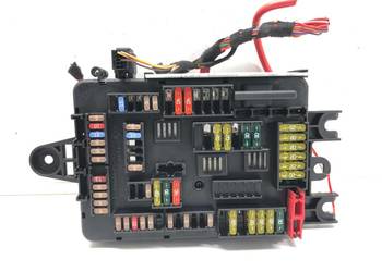 SKRZYNKA BEZPIECZNIKÓW BMW F31 9261110 Kombi 12-19 2.0 143KM MODUŁ