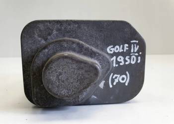 PRZEPUSTNICA VW Golf IV 1.9 SDI _ 038128063Cprzepustnica