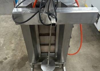Gyros | opiekacz gazowy do kebaba | 4 palniki | wsad 60kg KLG221
