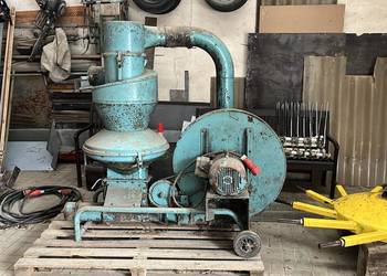 Dmuchawa ssąco tłocząca z podajnikiem niemiecka 7,5kw komplet