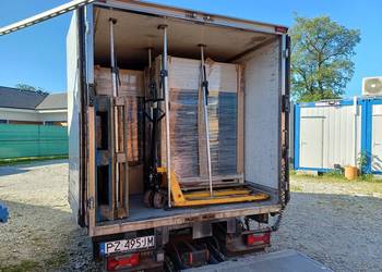 Auto z windą Poznań Usługi transportowe Paleciak