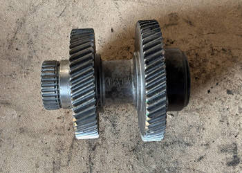 John Deere 7220 7320 Wał L115869 L156144