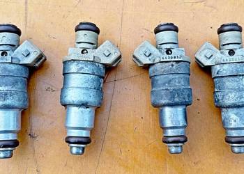 CHRYSLER LEBARON PLIMUT DODGE SHADOW BARON 87-90 WTRYSKIWACZ 4418213