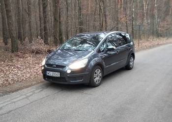 Sprzedam 7 osobowy opłaty ważne