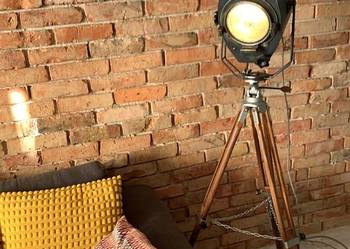Lampa loft zabytek teatralny 70”