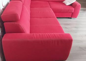 Czerwona sofa narożna z funkcją spania 260x190 regulowane zagłówki