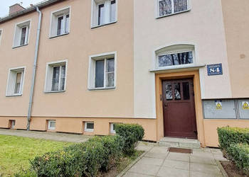Mieszkanie do remontu 45,5m², parter, 3 pokoje.
