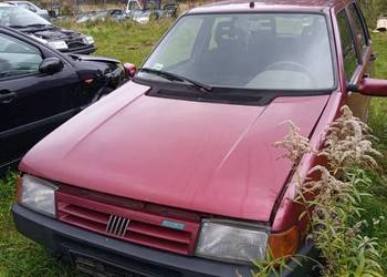 Fiat Uno . Cały na części