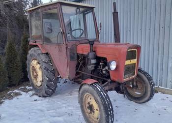 Ursus c 328 330 , ciągnik