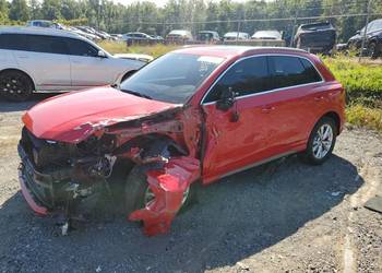 Audi Q3 2021 2.0 quattro s-line uszkodzona w drodze do PL