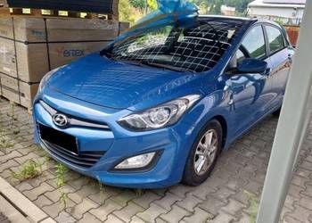 Hyundai i30 hatchback- 5drzwi- 2013r. 1.4b- Iwłaściciel- lekko uszkodzony-