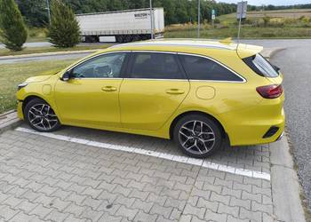 Kia Ceed 1.6 GDI PHEV Business Line DCT salon Polska