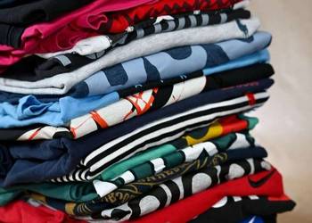 55 szt. koszulek T-shirt używane second hand mix rozmiarów kolorów