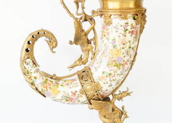 Piękny róg obfitości porcelana z brązem kwiaty piękny Gizałki