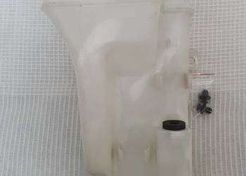 ZBIORNICZEK PŁYNU SPRYSKIWACZY XENON POD 2 POMPKI ROVER 75 MG ZT DMB103040