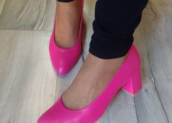 (42) Różowe czółenka wieczorowe, NOWE