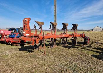 Pług GREGOIRE BESSON 4 skibowy obrotowy (3+1) Zabezpieczenie kverneland