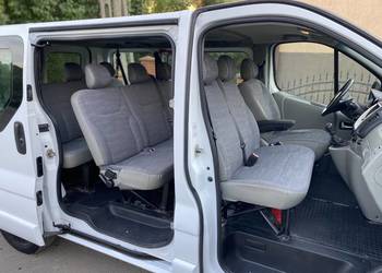 Renault Trafic 2011 rok 2.0 cdi lift 9 osobowy Hak Klima Nowe Opony