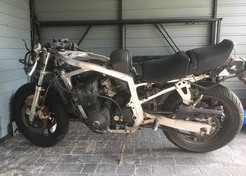 Suzuki GSX-R 750 1986 rama wahacz silnik lagi tarcze felga koła zaciski