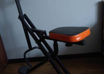 Rower stacjonarny i urządzenie Total Crunch