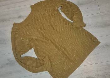 Sweter damski musztardowy srebrna nitka rozm 38/M Sweter damski musztardowy srebrna nitka rozm 38/M