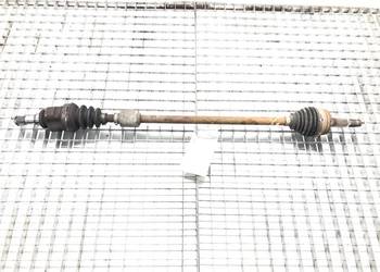 PÓŁOŚ PRAWY PRZÓD TOYOTA AYGO I 1.4 54KM 05-14 PRZEGUB