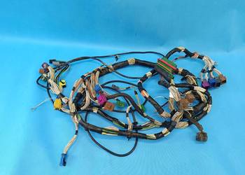 CLAAS AXION 810-850 C-MATIC A31 WIĄZKA KABINY PRAWA STRONA 0011171552