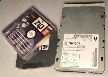 Stacja IOMEGA Z100ATAPI ZIP 100MB IDE 3.5''