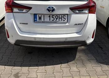 Toyota Auris hybryda i gaz