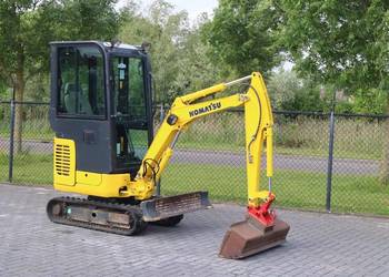 top minikoparki--2017 Komatsu PC16R-3HS--