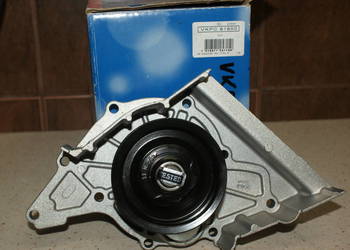 VKPC 81800 - SKF - POMPA WODY AUDI Pompa wodna