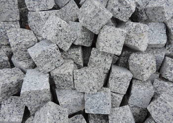 Kostka Granitowa Szara czerwona Czarna Palisada granit Marianna Kora
