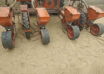 Sprzedam siewnik do kukurydzy