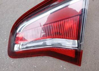 Meriva B lampa prawa w klapę LED