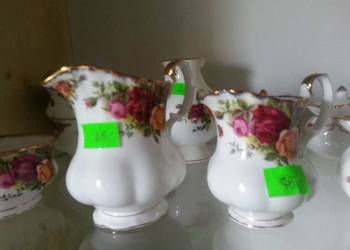 Mlecznik. Old Country Roses Royal Albert Anglia
