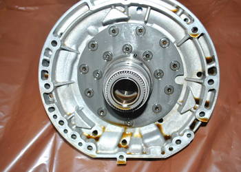 Pompa oleju ze statorem skrzyni 6hp19 BMWE87  E90 E60 E61 E63 E64 AUDI A6C6