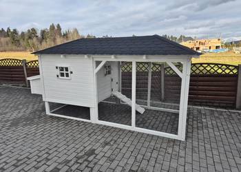 Kurnik dla kur z wolierą