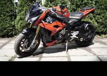 BMW S1000r