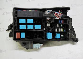 LEXUS IS II 2.2 D 08r skrzynka bezpieczników 7154-3951-30 89211-53020 LEXUS IS II 2.2 D 08r skrzynka bezpieczników 7154-3951-30 89211-53020