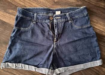 Jeansowe krótkie spodenki, szorty
