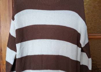 Sweter w paski