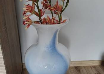 Piękny bardzo duży wazon sprzedam.