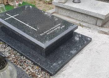 Nagrobek sarkofag,urnowy granit impala nr.2052
