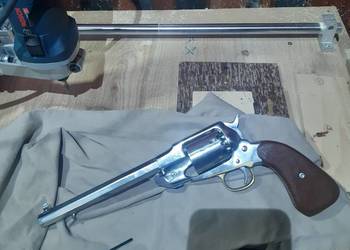 Okładki do remington 1858 cal 44 UBERTI duże